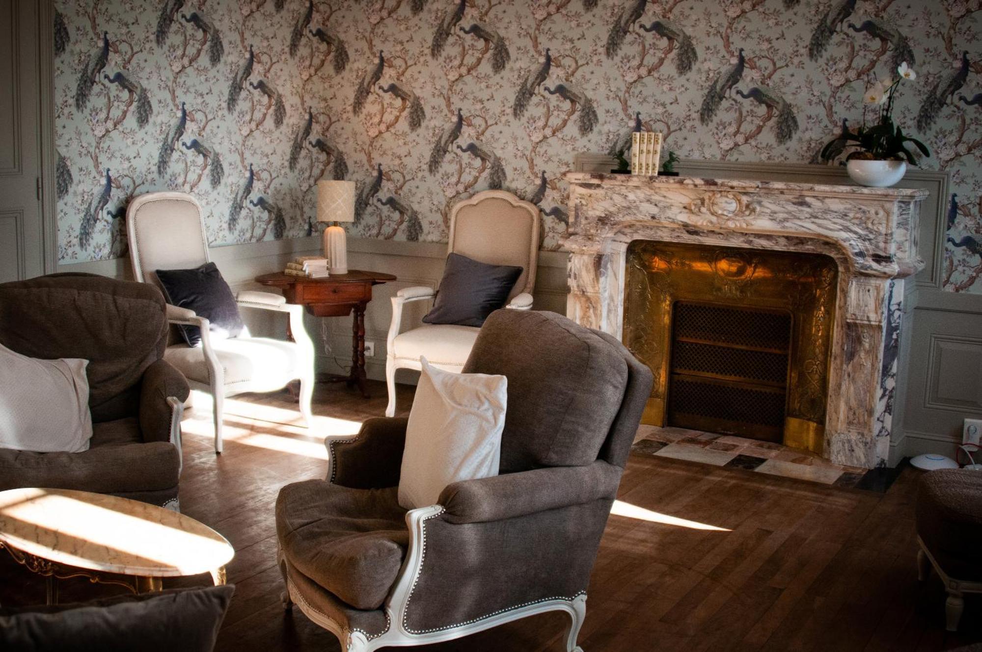 Domaine De La Briouse Bed and Breakfast Sanxay Exteriör bild