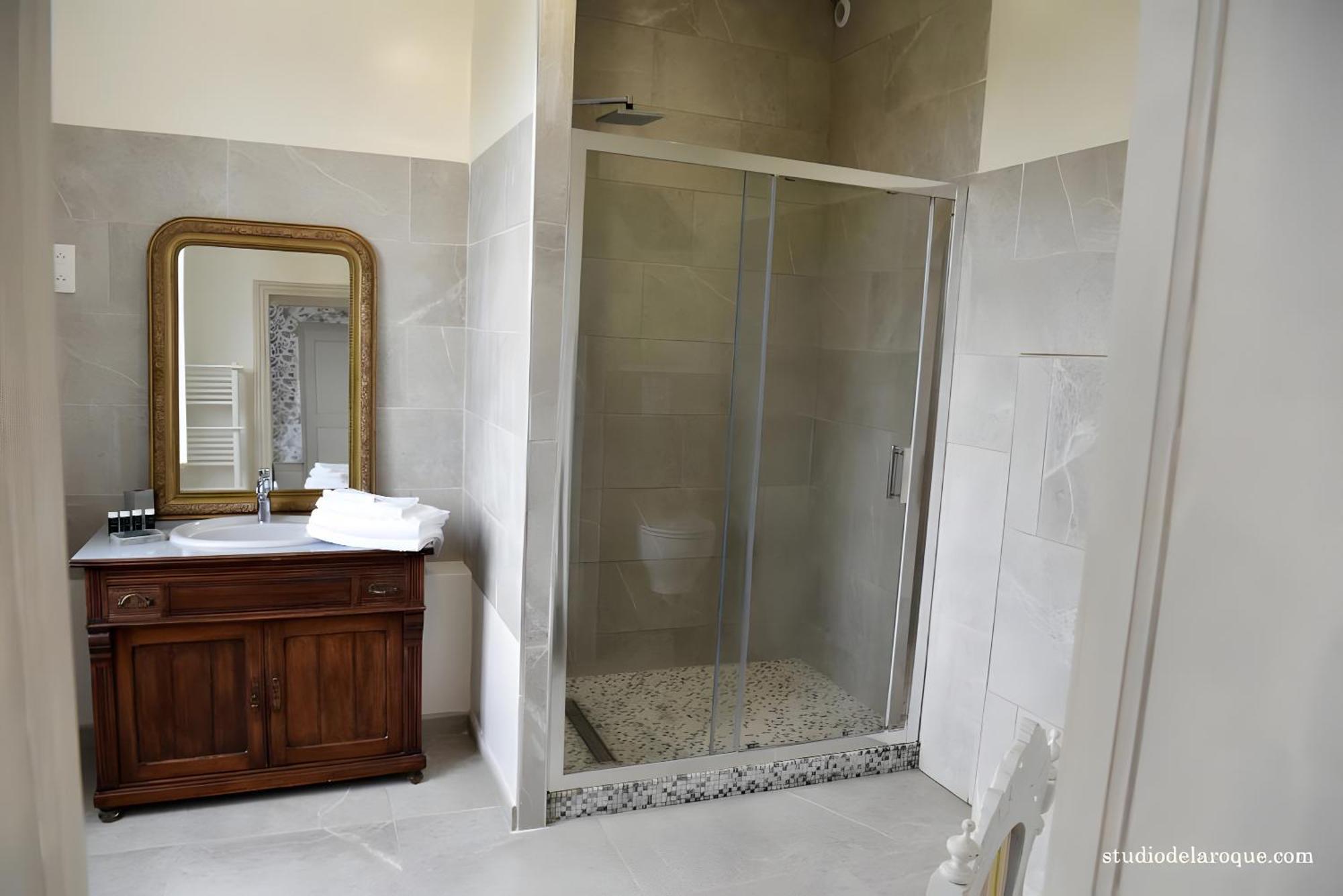 Domaine De La Briouse Bed and Breakfast Sanxay Exteriör bild